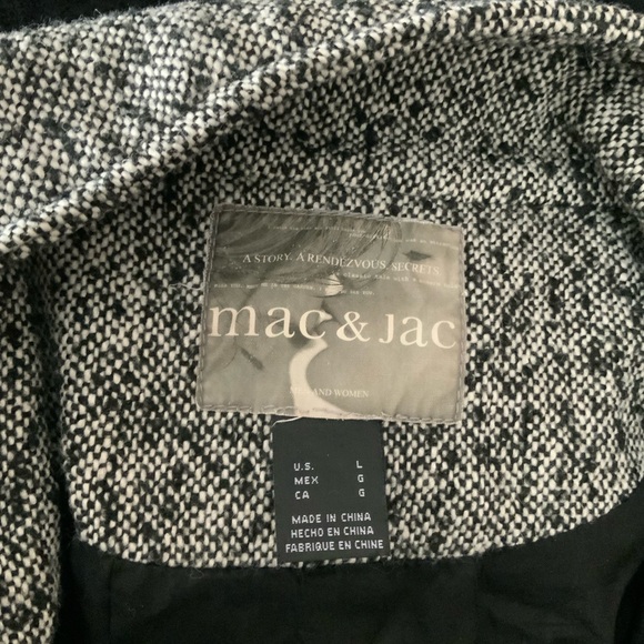 Cute Coat - Picture 2 of 2